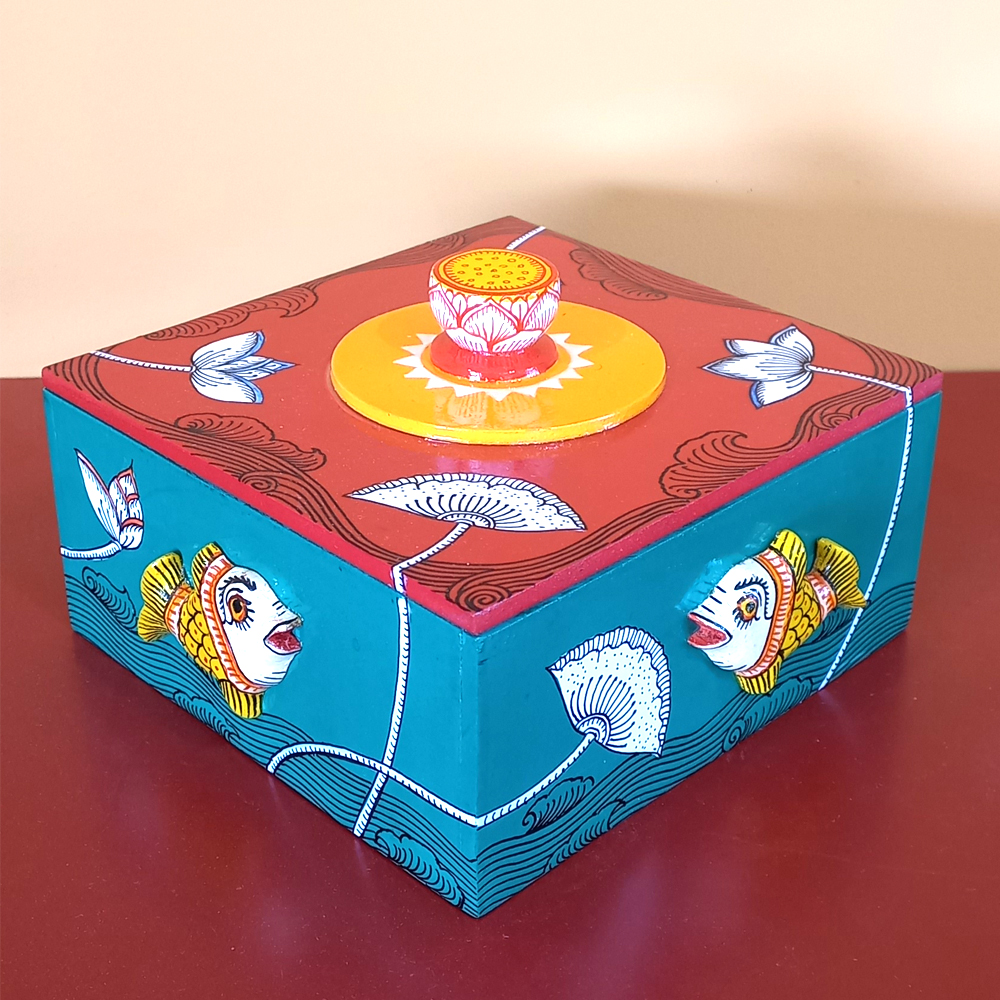 Flowers and Fish Box – Bare Hand Creations